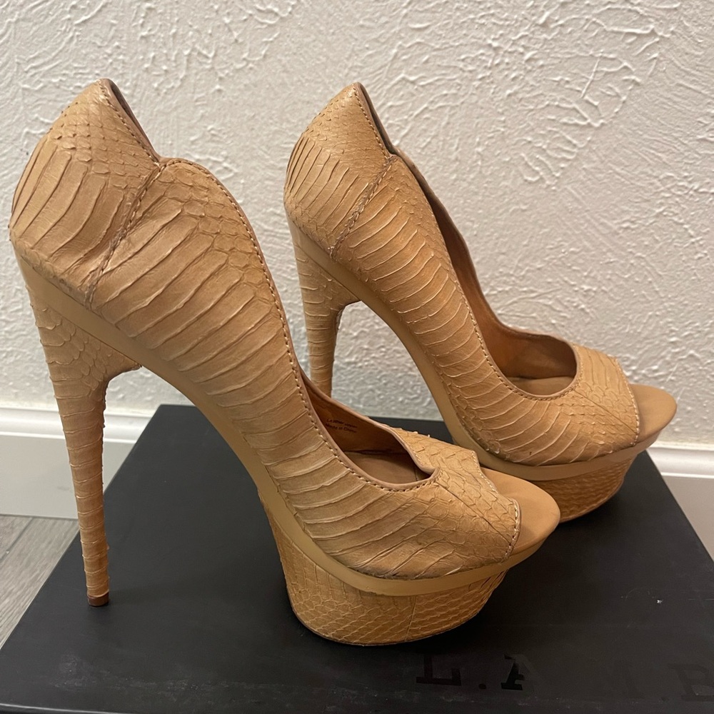 Lamb - snake platform heels